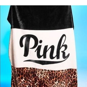 Victoria secrets pink Sherpa blanket lightly used